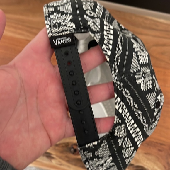 Vans Tribal Snap Back Hat - Picture 3 of 3